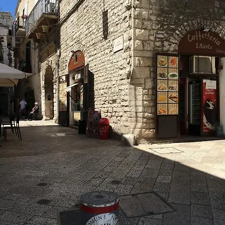 Sisters Bari