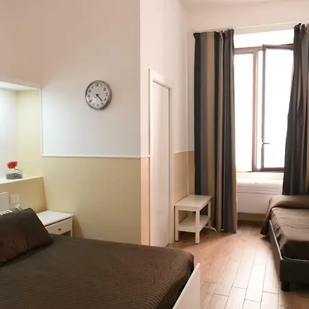 Alojamento de Acomodação e Pequeno-almoço Sisters 3*