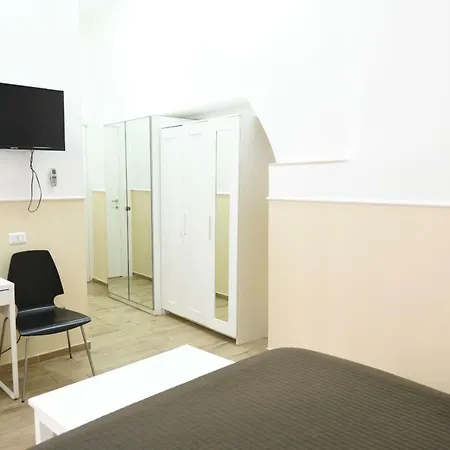 Sisters לינה וארוחת בוקר