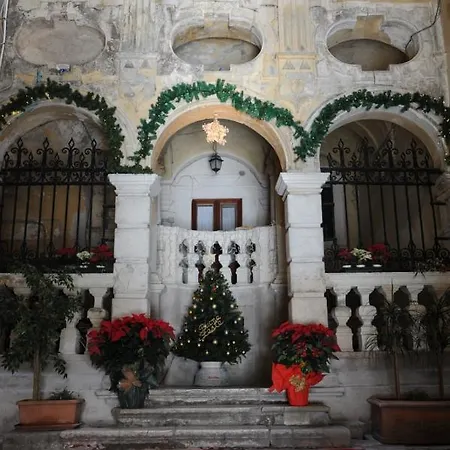 Sisters Alojamento de Acomodação e Pequeno-almoço 3*